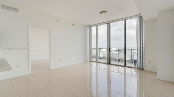 The Ivy At Riverfront, 90 SW 3rd St #PH-10, Miami, Florida 33130, image 2