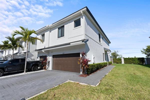 The Landings, 10933 SW 232nd Ter, Princeton, Florida 33032, image 3