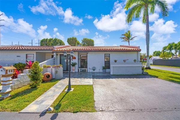 9466 SW 6th Ln, Unincorporated Dade County, Florida 33174, image 1