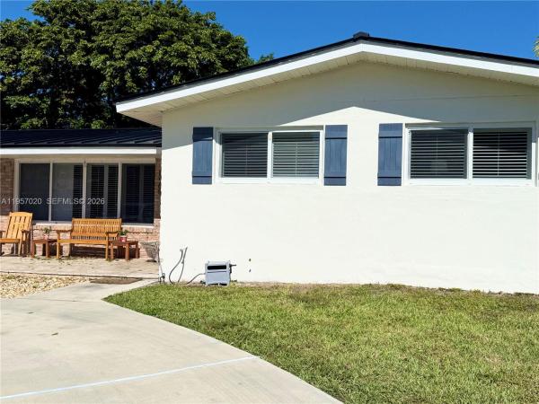 8965 SW 125th Ter, Unincorporated Dade County, Florida 33176, image 1