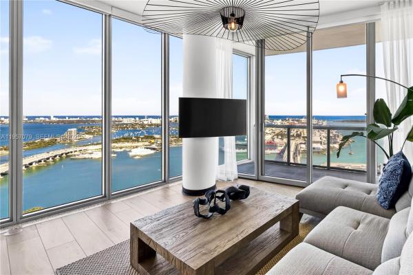 MarinaBlue, 888 Biscayne Blvd #5508, Miami, Florida 33132, image 1