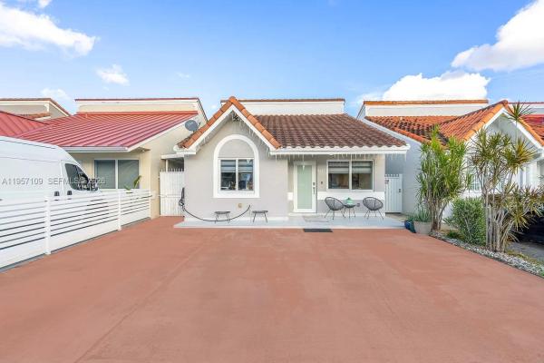 El Prado Country Club, 7531 W 29th Way #7531, Hialeah, Florida 33018, image 1