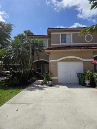 Southwood Townhomes, 7662 N Southwood Cir, Davie, Florida 33328, image 1