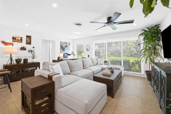 Coral Estates, 1639 NE 27th Dr, Wilton Manors, Florida 33334, image 1