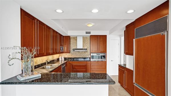 Hamptons South, 20201 E Country Club Dr #1808, Aventura, Florida 33180, image 3