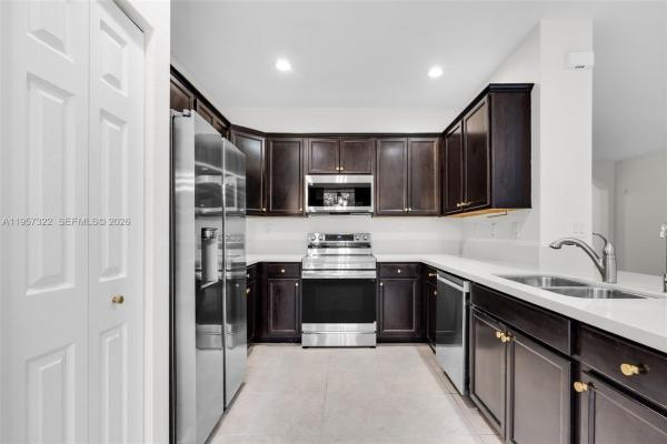 Century Townhomes At Bird Road, 4268 SW 166th Ct, Kendall West, Florida 33185, image 3