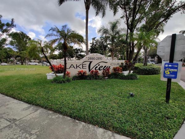 LakeView Club, 2890 N Oakland Forest Dr #111, Oakland Park, Florida 33309, image 1