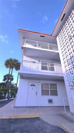 Deerfield Buccaneer, 120 NE 20th Ave #27, Deerfield Beach, Florida 33441, image 2