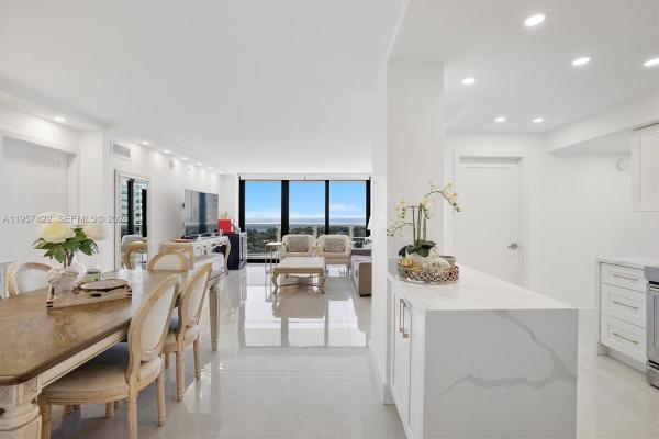 Waterview 2, 20515 E Country Club Dr #1747, Aventura, Florida 33180, image 3