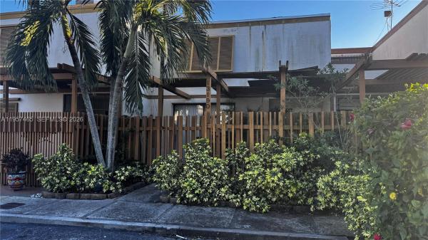 13190 SW 10th Terrace Dr, Unincorporated Dade County, Florida 33184, image 1