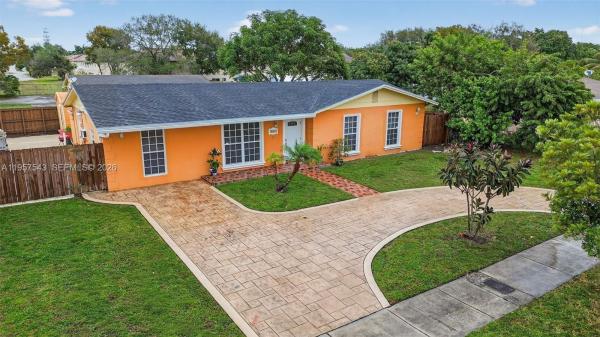 Leslie Estates, 3427 NW 196th Ln, Miami Gardens, Florida 33056, image 2