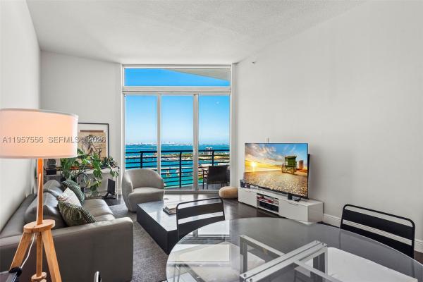 One Miami East, 335 S Biscayne Blvd #UPH-10, Miami, Florida 33131, image 1