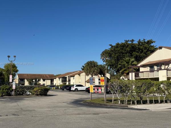 Mcarthur Park Misty Lake, 465 NW 210th St #103, Miami Gardens, Florida 33169, image 1