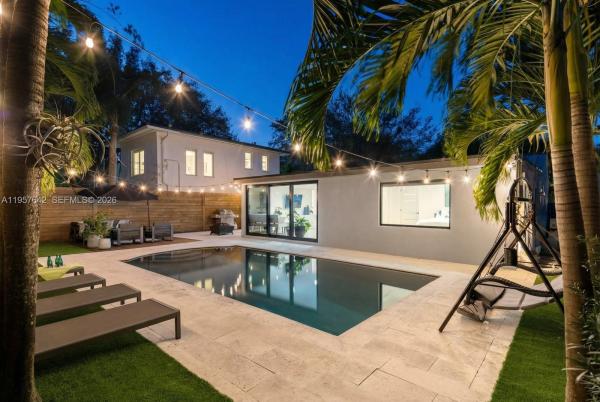 Silver Bluff Estates, 2240 Tequesta Ln, Miami, Florida 33133, image 3