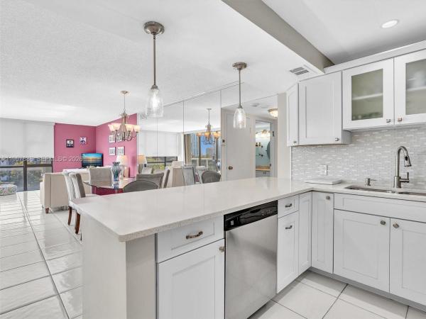 Eldorado Towers, 3675 N Country Club Dr #609, Aventura, Florida 33180, image 3