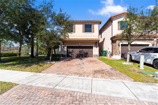 Central Parc, 5701 NW 47th Ave, Tamarac, Florida 33319, image 1