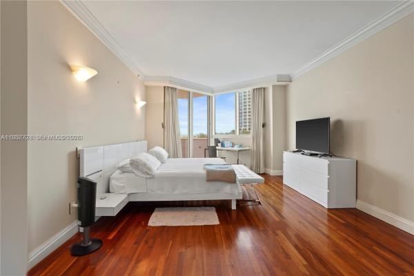 Portofino Tower, 300 S Pointe Dr #605, Miami Beach, Florida 33139, image 1