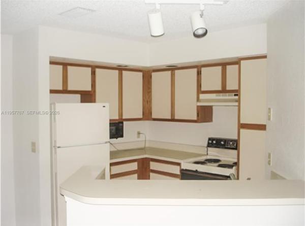 Coral Key, 3300 N Pinewalk Dr N #1915, Margate, Florida 33063, image 2