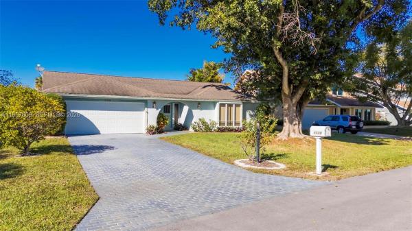 Rainwood West, 1128 W Rainwood Cir W, Palm Beach Gardens, Florida 33410, image 3