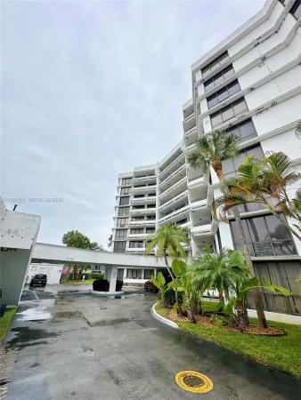 Towers Of Kendale Lakes, 13953 Kendale Lakes Cir #410B, Kendale Lakes, Florida 33183, image 1