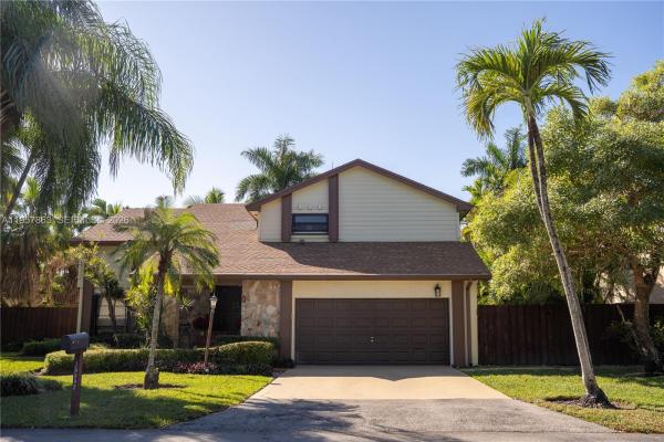 15552 SW 48th St, Unincorporated Dade County, Florida 33185, image 1