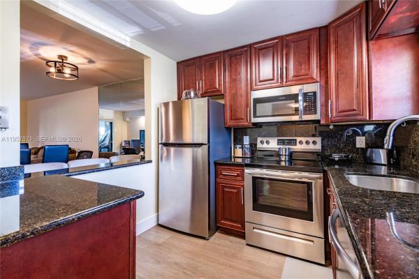 Isle Of Boca Dunes, 9355 SW 8th St #105, Boca Raton, Florida 33428, image 1