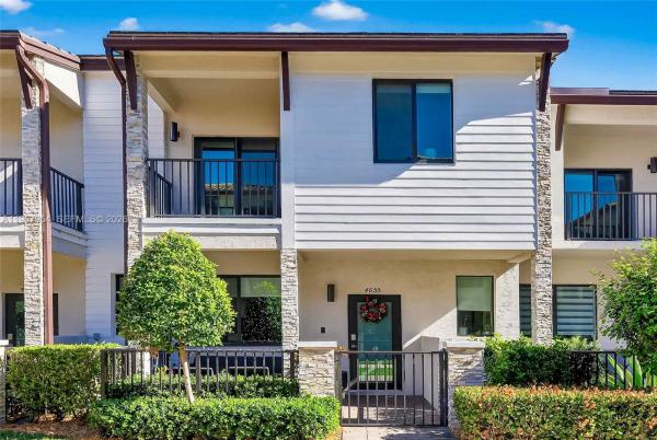 4655 NW 83rd Path, Doral, Florida 33166, image 1