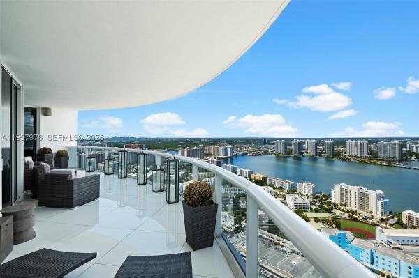 Trump Royale, 18201 Collins Ave #5201, Sunny Isles Beach, Florida 33160, image 1