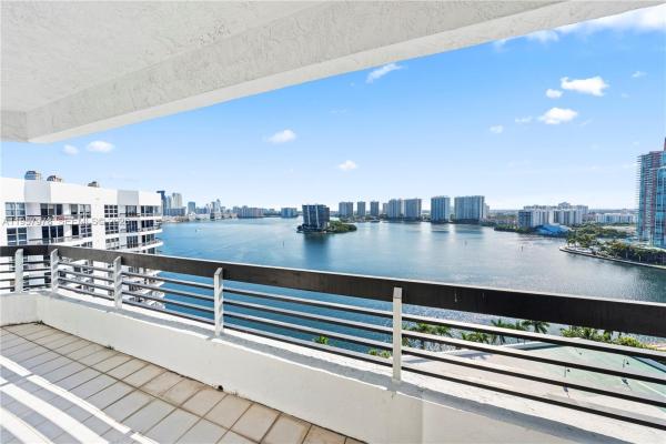 Mystic Pointe Tower 300, 3600 Mystic Pointe Dr #PH6, Aventura, Florida 33180, image 1