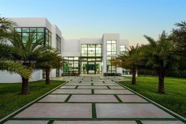 9525 SW 95th Ct, Unincorporated Dade County, Florida 33176, image 1