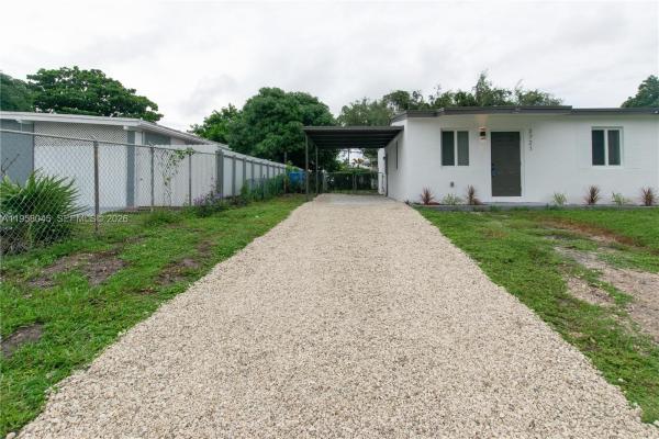 Lake Forest, 3721 SW 46th Ave, West Park, Florida 33023, image 2