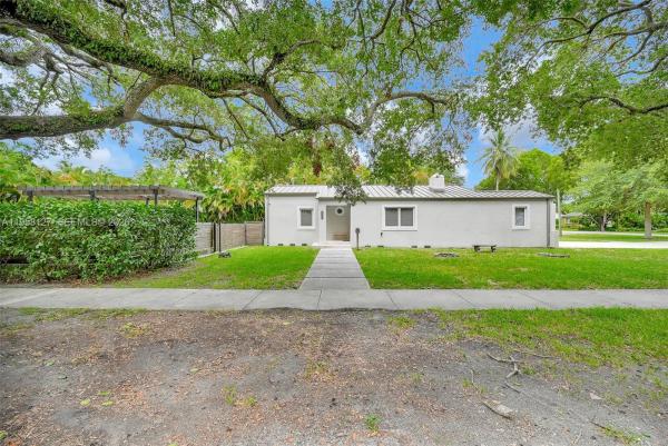 Country Club Estates, 295 De Leon Dr, Miami Springs, Florida 33166, image 1