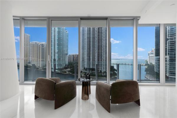 300 Biscayne Boulevard Way #1101, Miami, Florida 33131, image 1
