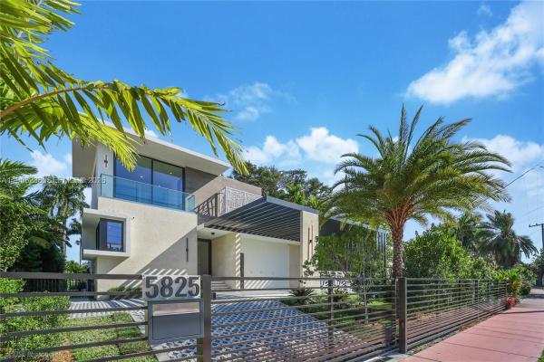 La Gorce Golf, 5825 Alton Rd, Miami Beach, Florida 33140, image 3