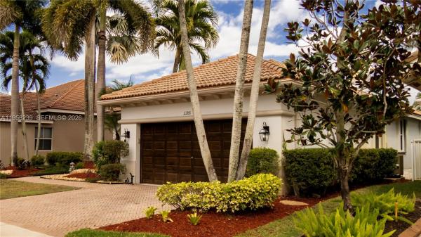 Hunters Pointe, 2288 Quail Roost Dr, Weston, Florida 33327, image 2