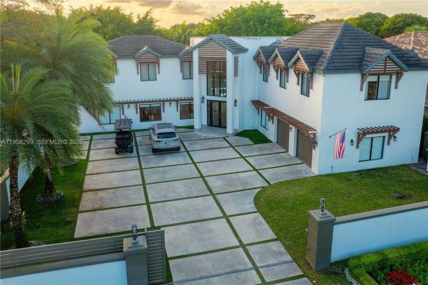 4844 NW 94th Doral Pl, Doral, Florida 33178, image 1
