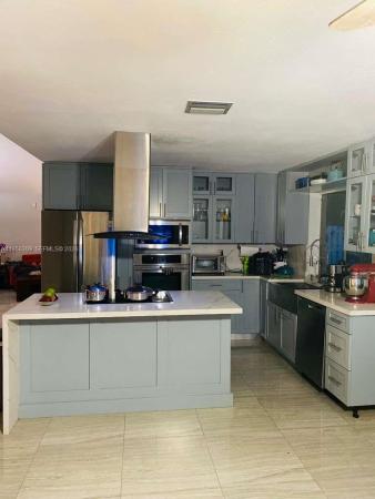 18237 NW 61st Pl, Hialeah, Florida 33015, image 1