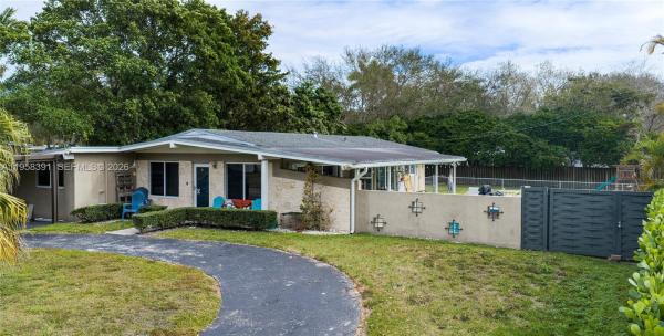 12415 SW 93rd Ct, Unincorporated Dade County, Florida 33176, image 1