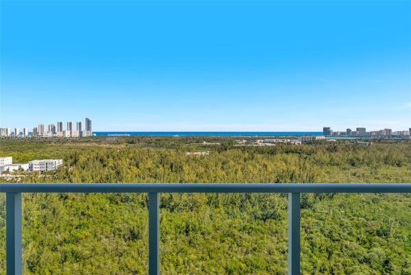One Fifty One At Biscayne, 14951 Royal Oaks Ln #2201, North Miami, Florida 33181, image 2