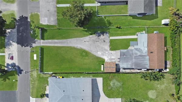 Broward Gardens, 4133 SW 52nd St #1-2, Dania Beach, Florida 33314, image 2