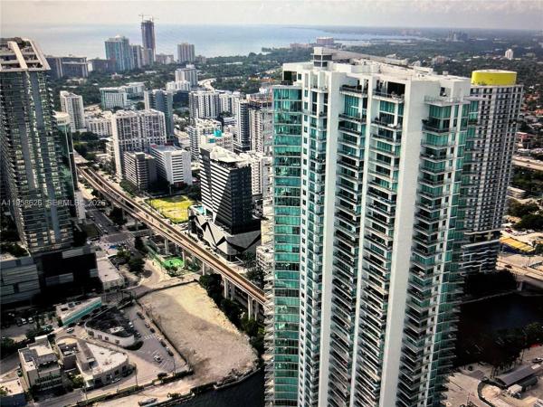Mint At Riverfront, 92 SW 3rd St #3703, Miami, Florida 33130, image 1