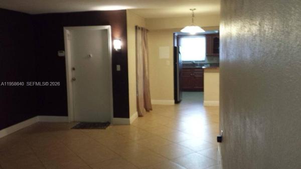 Village At Dadeland, 7368 SW 82nd St #E113, Glenvar Heights, Florida 33143, image 1