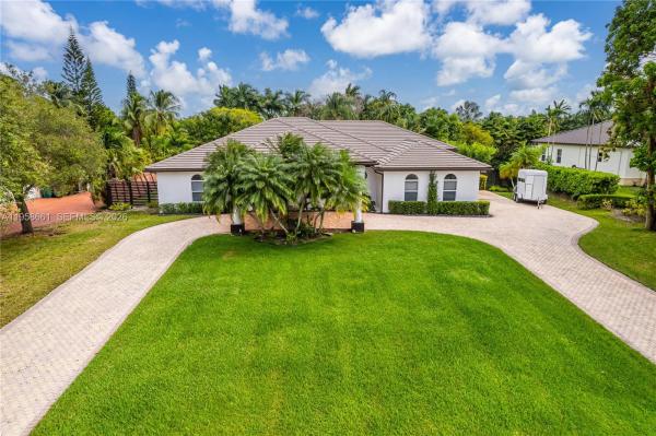 Tamiami No HOA, 429 NW 130th Ave, Tamiami, Florida 33182, image 2
