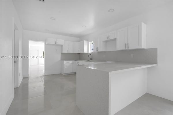 Rockwood, 667 NW 14th St, Florida City, Florida 33034, image 3