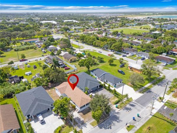 Rockwood, 667 NW 14th St, Florida City, Florida 33034, image 1