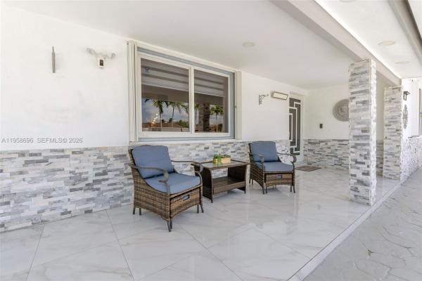Eureka Manor, South Miami Heights, Florida 33177, image 2