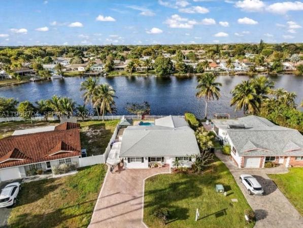 Palm-Aire Village, 3371 NW 67th St, Fort Lauderdale, Florida 33309, image 2