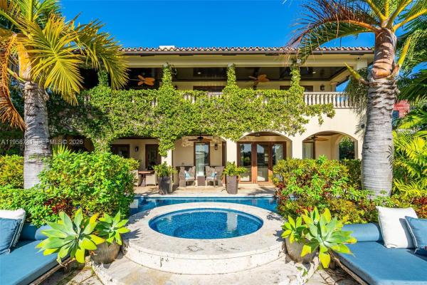 Oceanside Isle Of Normandy, 1398 Bay Dr, Miami Beach, Florida 33141, image 2