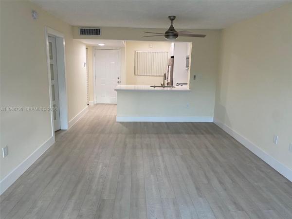 Gardens Of Kendall, 10985 SW 107th St #212, Kendall, Florida 33176, image 2