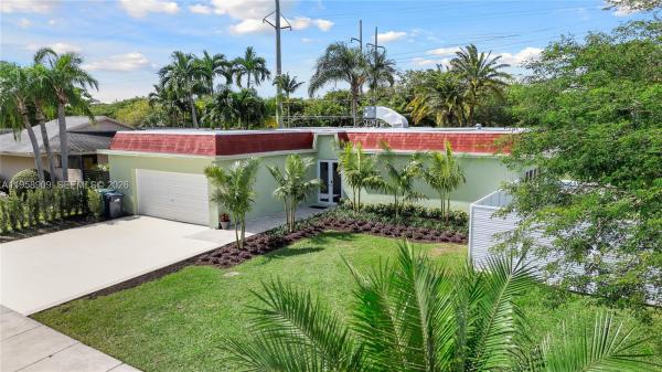 Heftler Homes Sunset Park, 8614 SW 102nd Pl, Kendall, Florida 33173, image 2